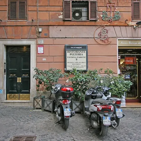 Apartment Parione Rome